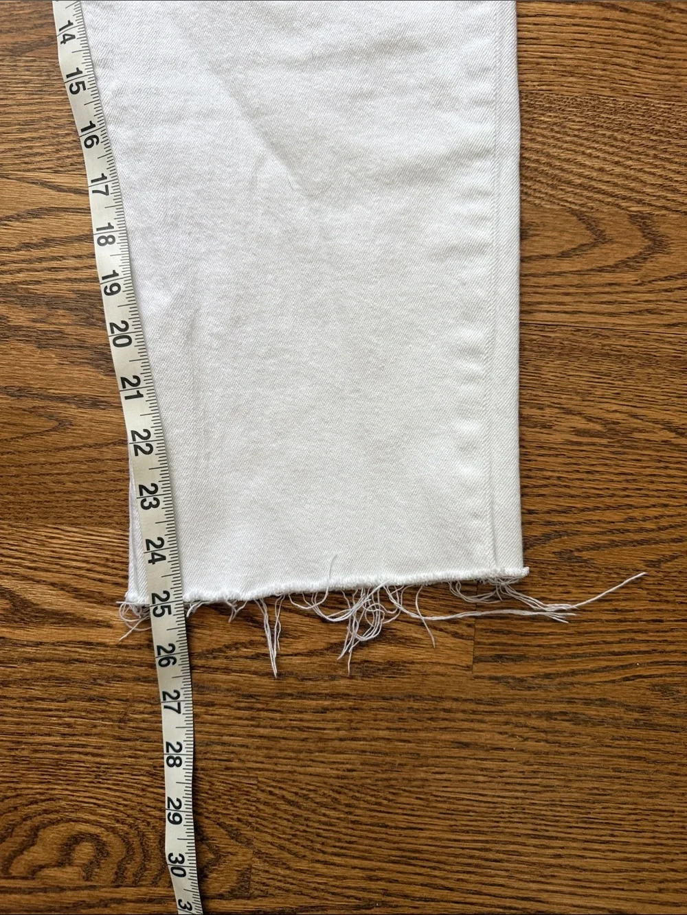 EUC J. Crew Essential Straight High-Rise Button-Fly Cropped Jeans, White